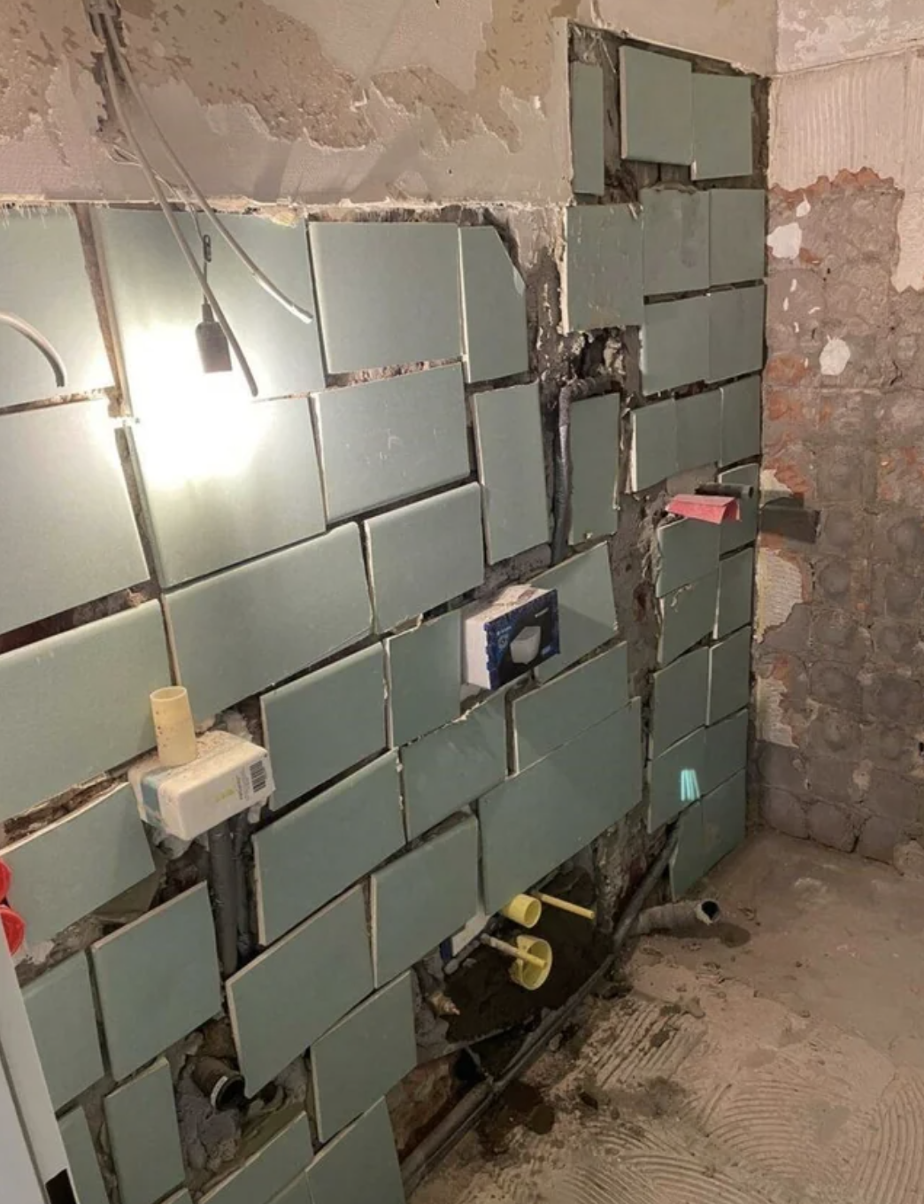There has been an attempt of tiling a wall