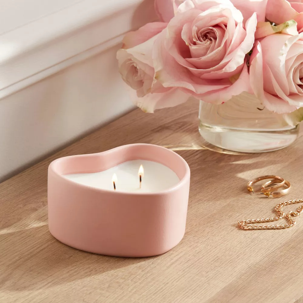 the pink heart candle