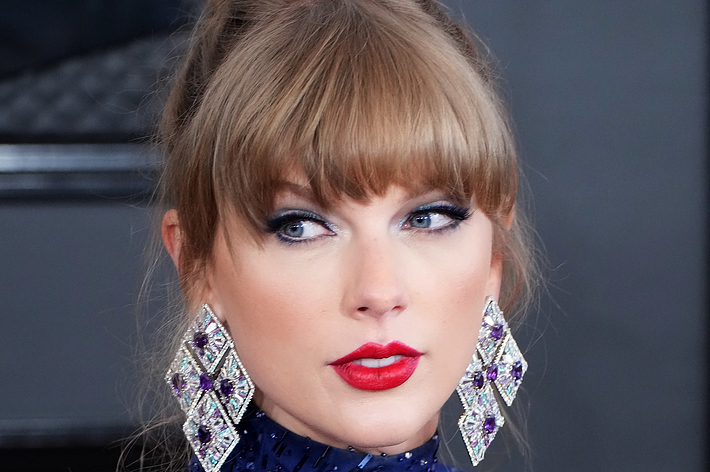 A closeup of Taylor Swift