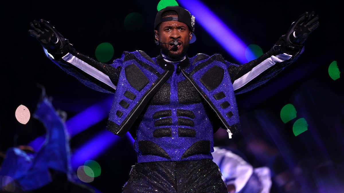 Usher packed in the hits for his Apple Music Halftime Show in Paradise, Nevada on Sunday.