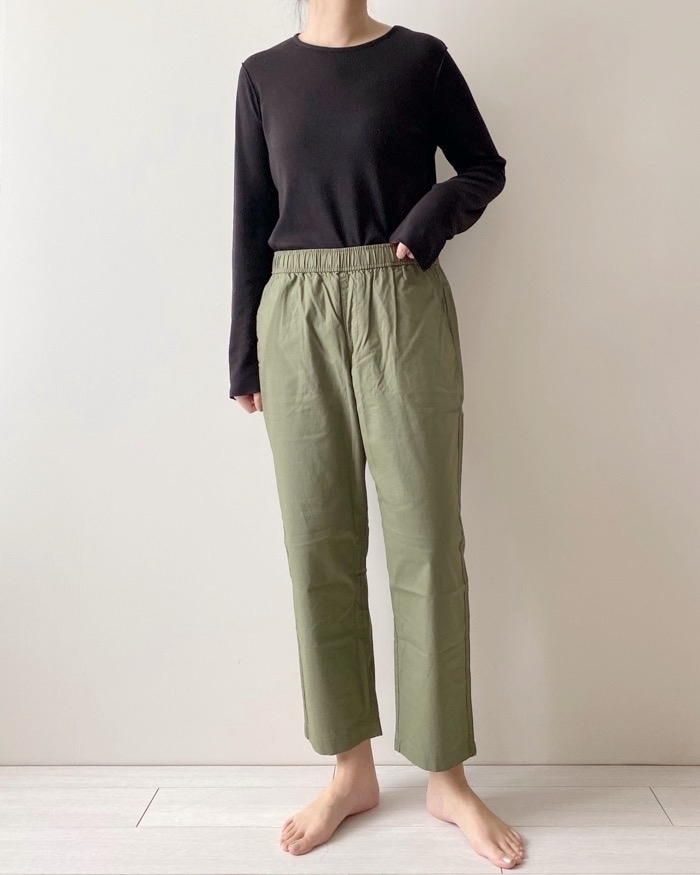 UNIQLO（ユニクロ）のおすすめボトムス「コットンリラックスアンクルパンツ」