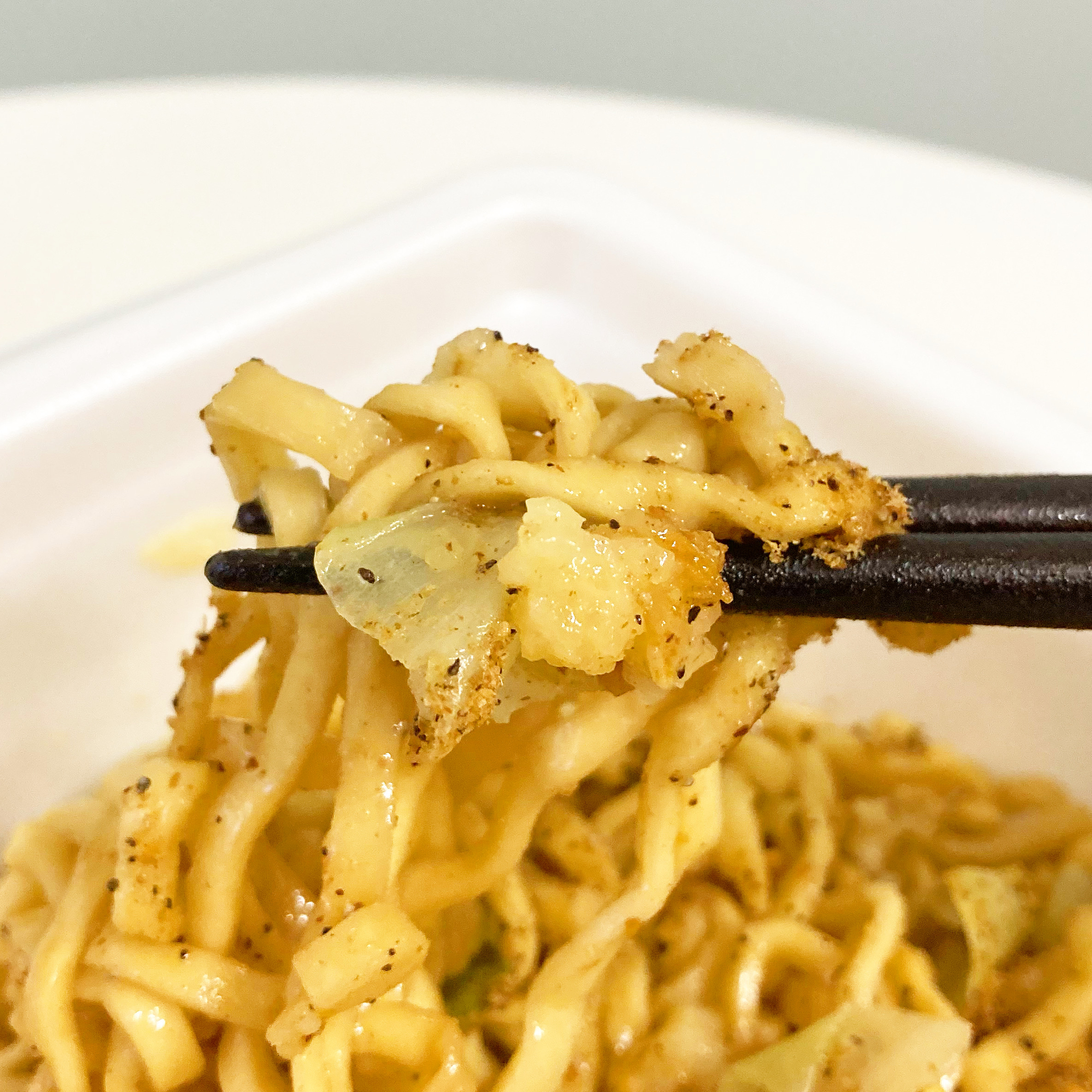 セブン-イレブンのコラボ商品「7プレミアム 中華蕎麦とみ田監修 豚まぜそば」