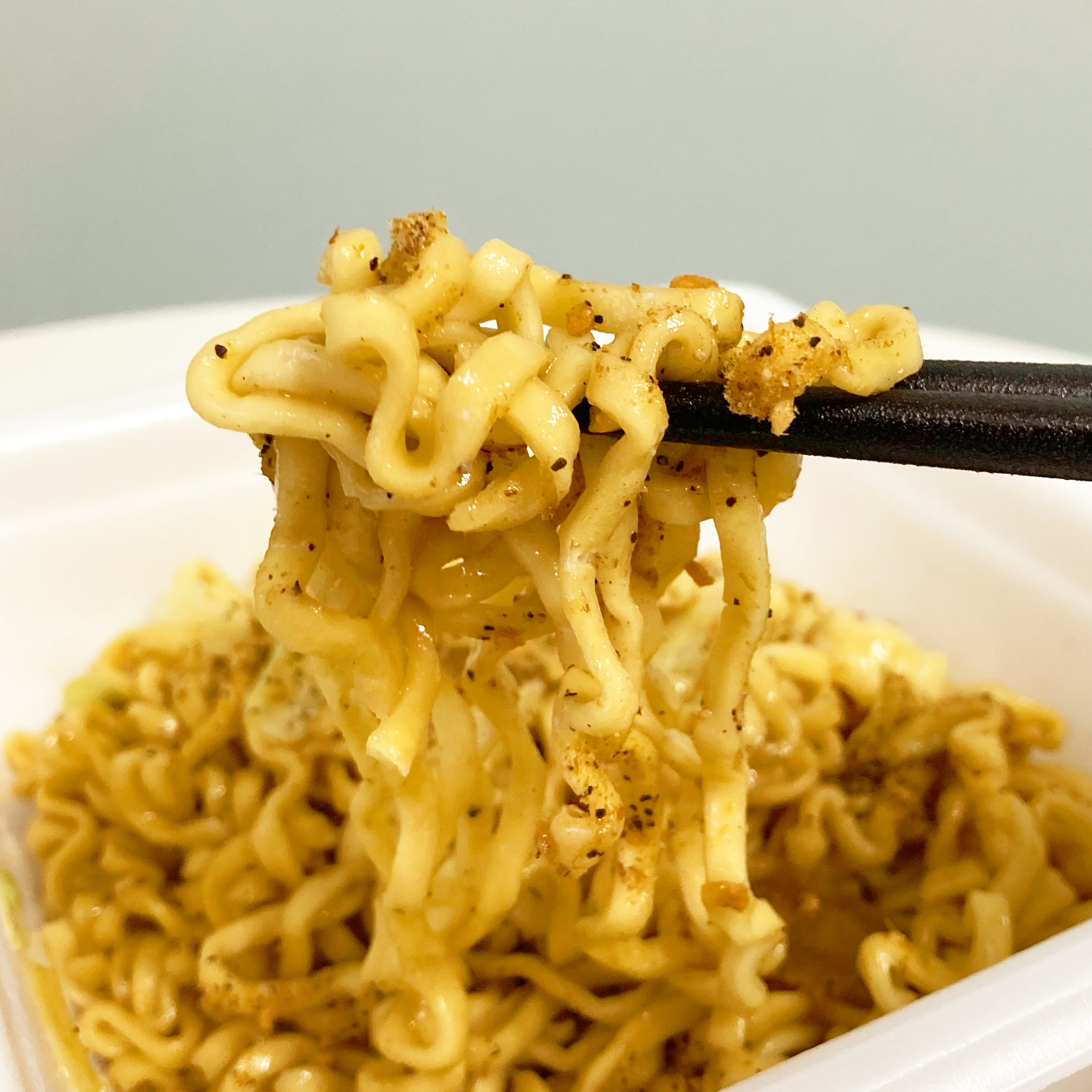 セブン-イレブンのコラボ商品「7プレミアム 中華蕎麦とみ田監修 豚まぜそば」