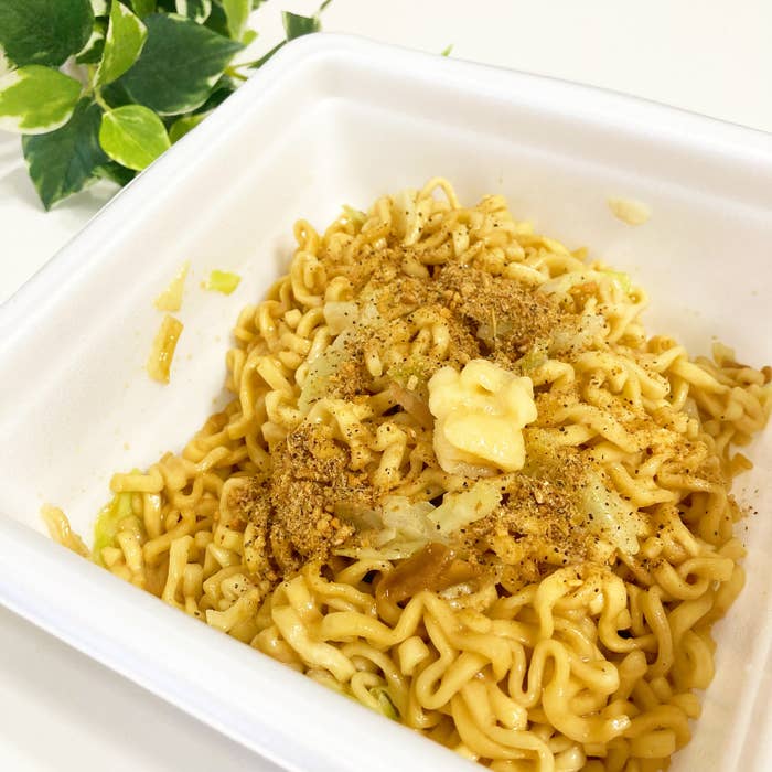 セブン-イレブンのコラボ商品「7プレミアム 中華蕎麦とみ田監修 豚まぜそば」