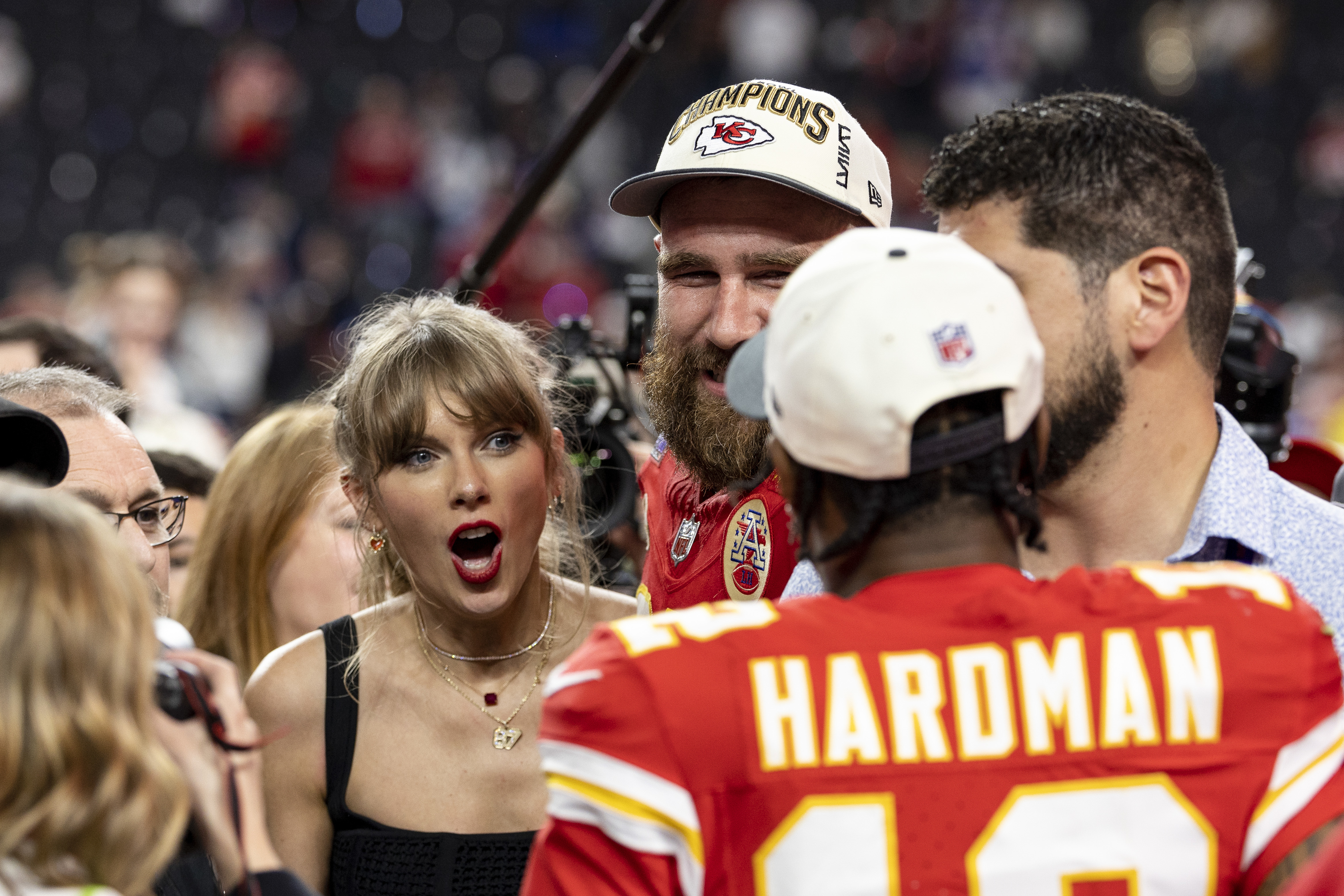 Closeup of Taylor and Travis celebrating the Super Bowl win