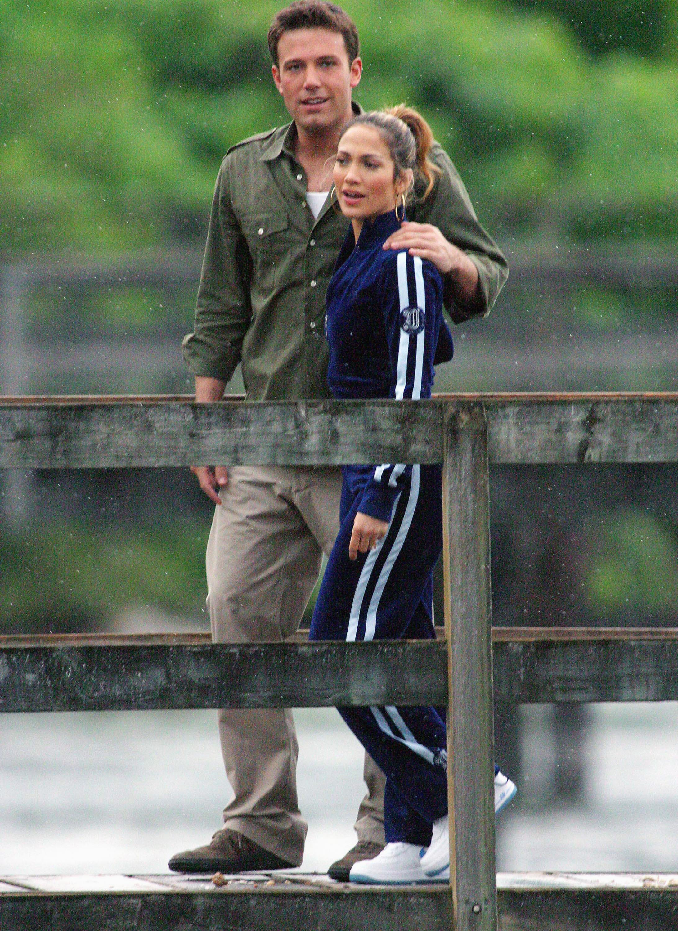 Ben Affleck and Jennifer Lopez walking outside