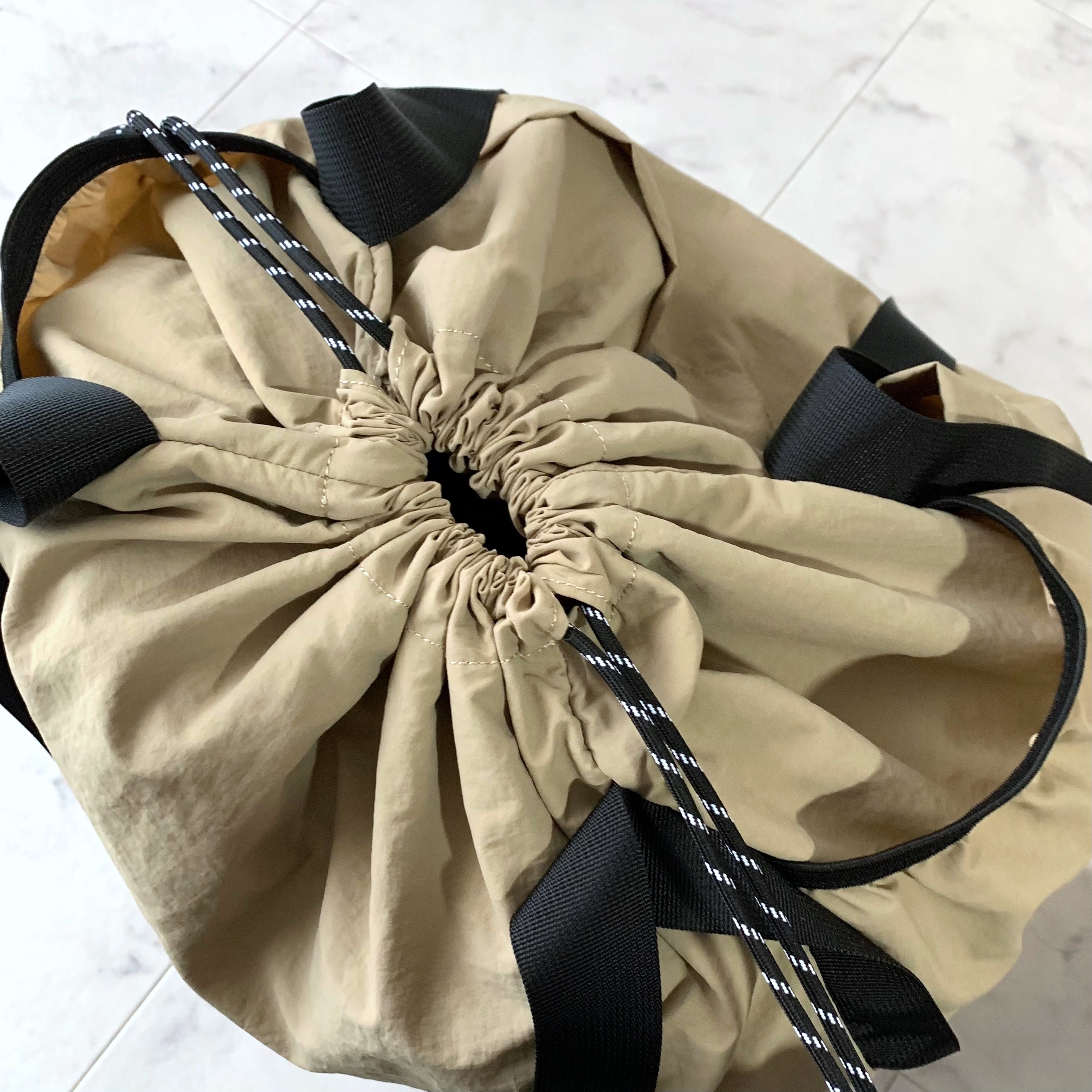 しまむらのおすすめのレディースアイテム「MU 巾着BIGトート（4Makes）」