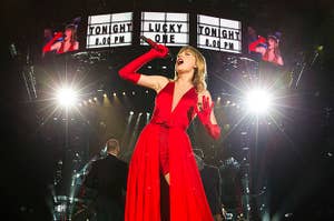 taylor swift sings on stage