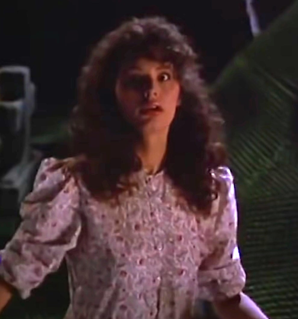 15 Then Vs. Now Pictures Of The “Beetlejuice” Cast