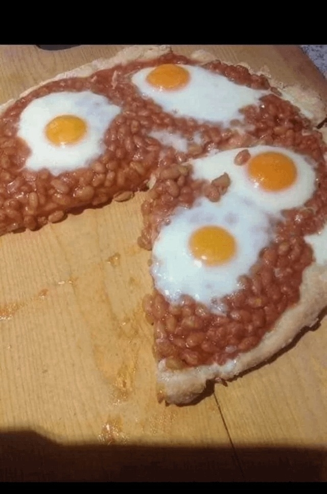 bean and egg pizza