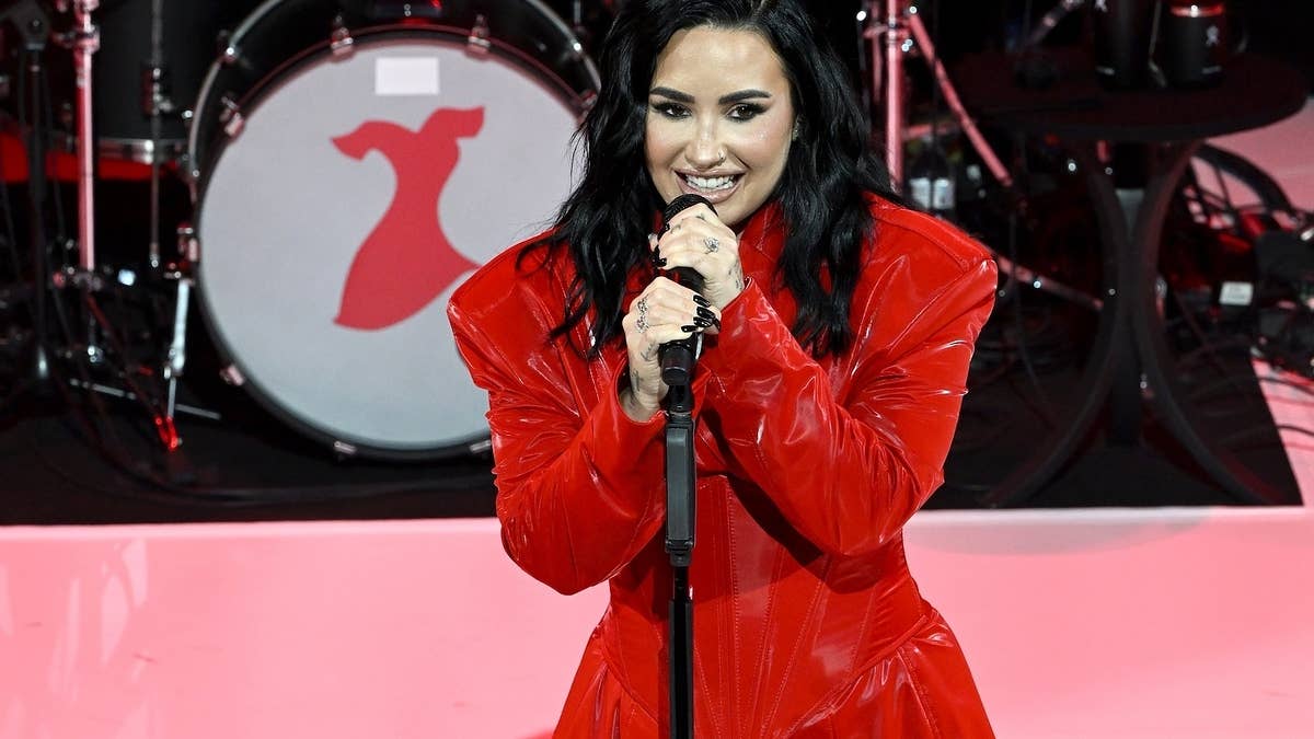 The 31-year-old performed her chart-topping hit at a concert for the American Heart Association.