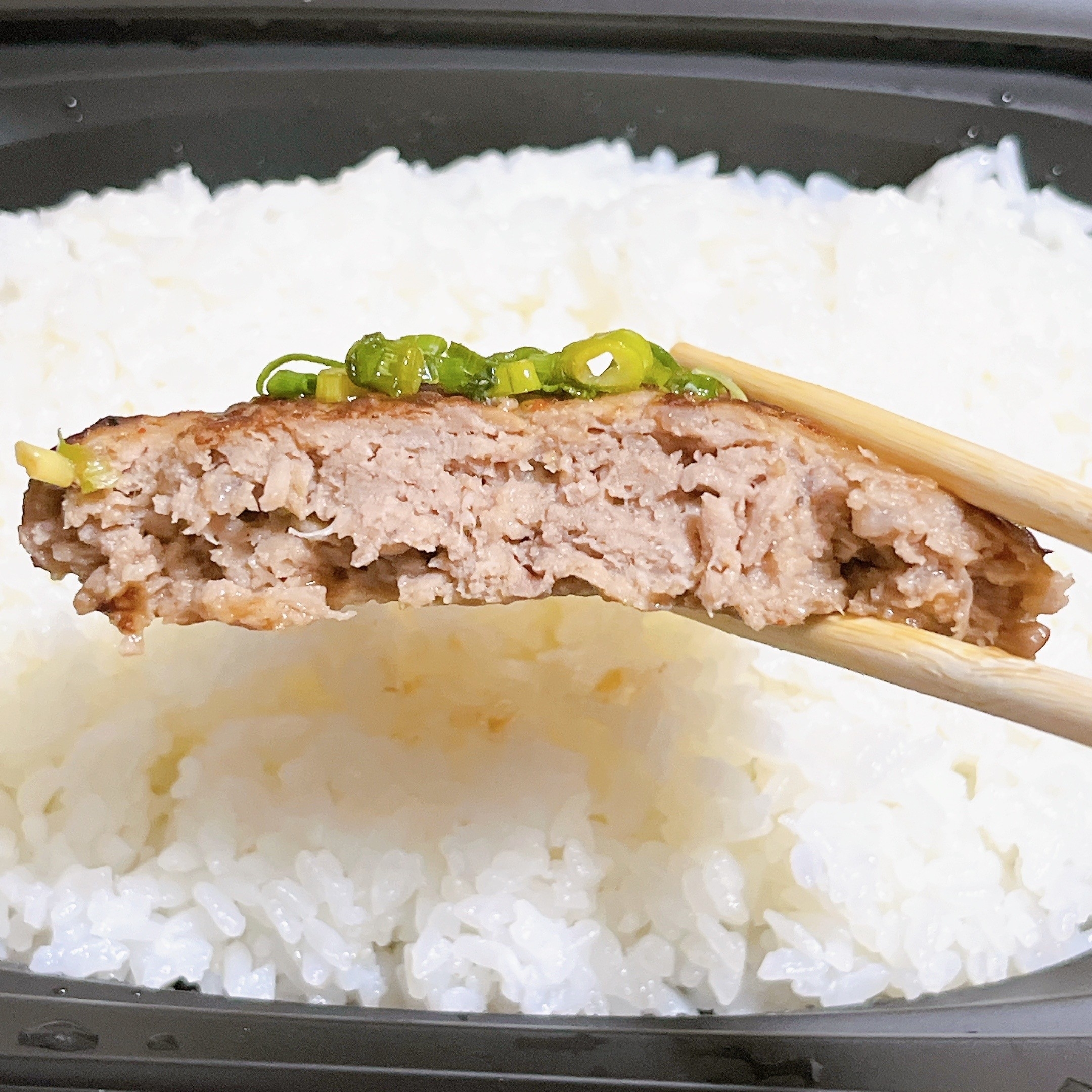 ガストのオススメのメニュー「博多明太てりマヨプレミアムハンバーグ弁当」