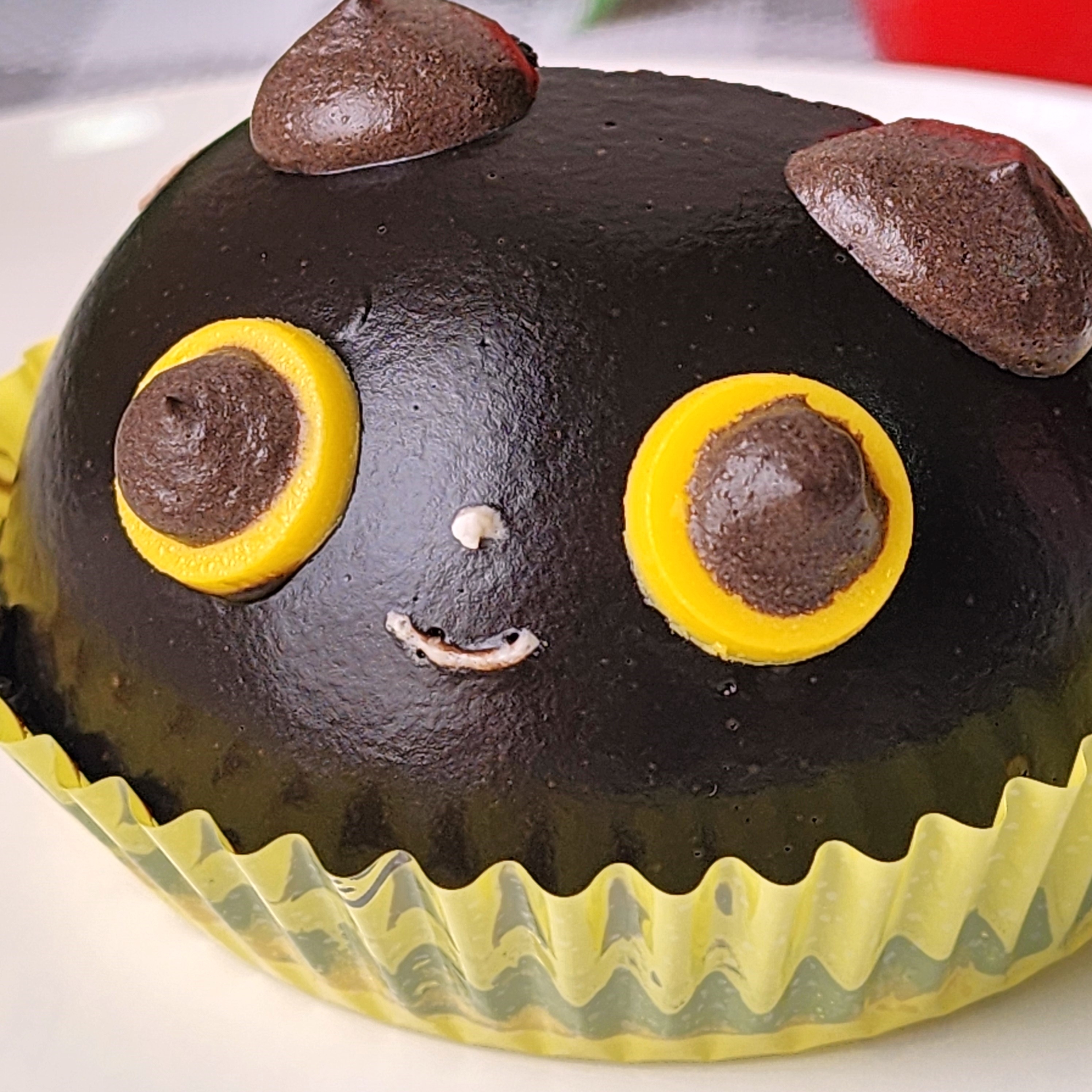 FamilyMart(ファミリーマート)のおすすめスイーツ「クロネコのチョコケーキ」