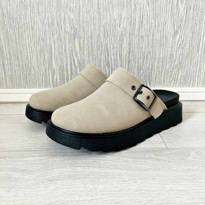 GU（ジーユー）のおすすめ靴「クロッグシューズ＋X」