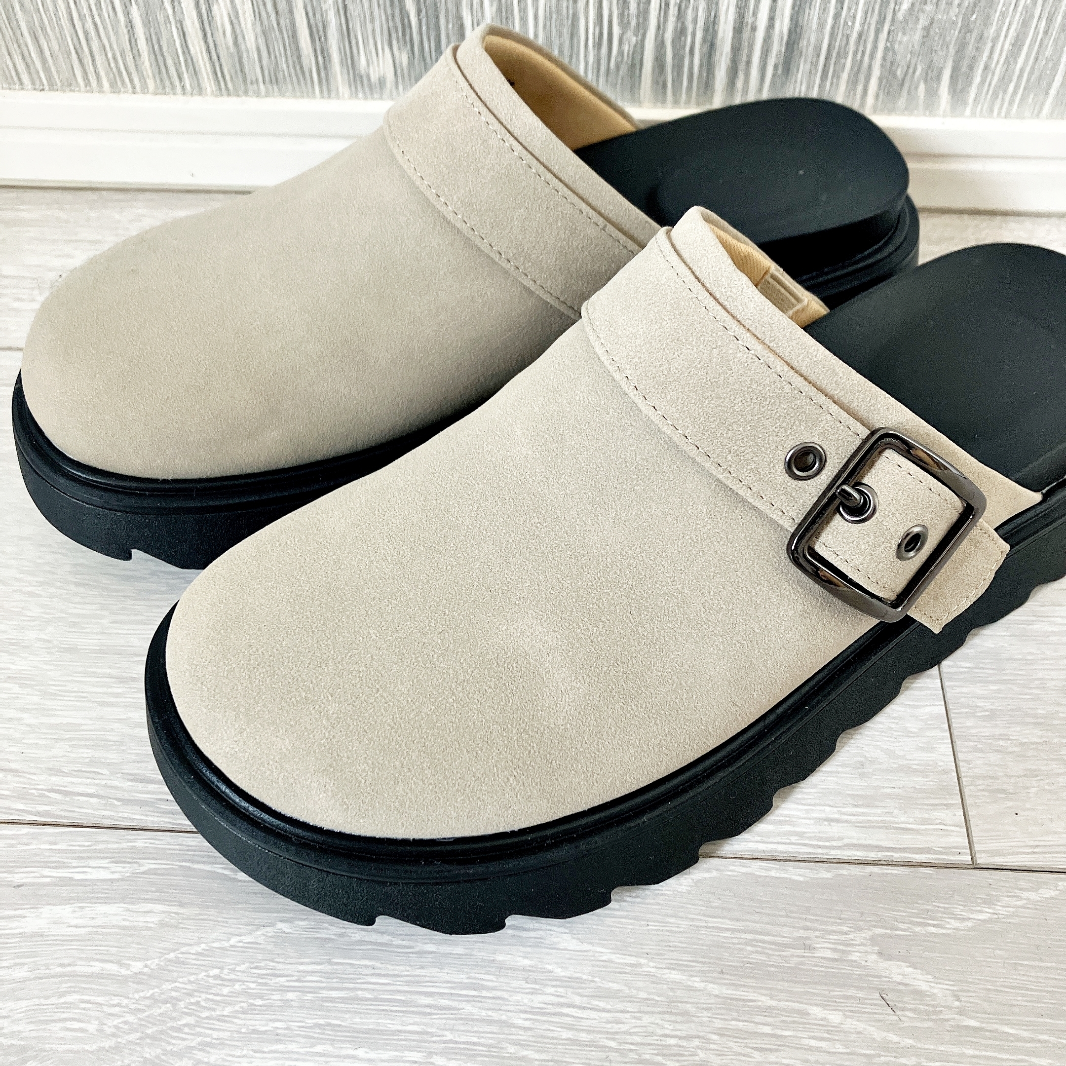 GU（ジーユー）のおすすめ靴「クロッグシューズ＋X」