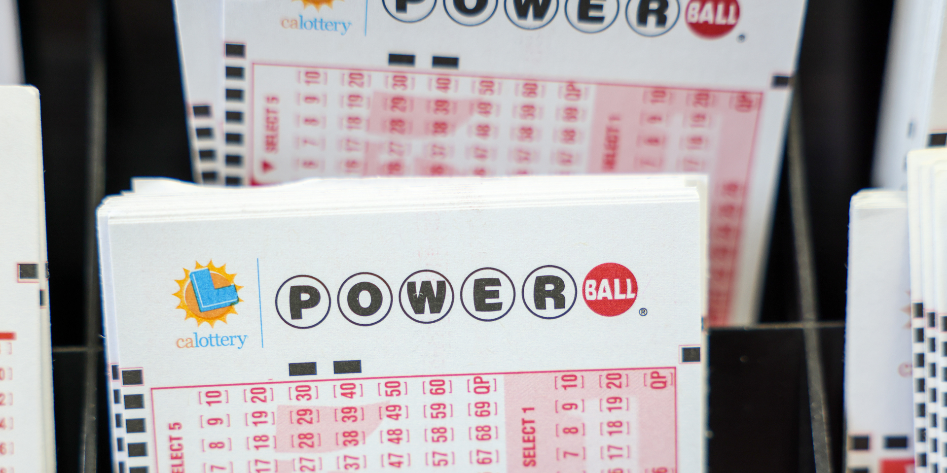 Man Sues Powerball for $340 Million for Posting Incorrect Lottery Numbers - Vimarsana News