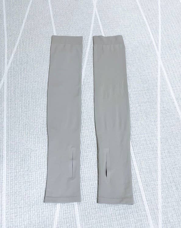 UNIQLO(ユニクロ)のおすすめ日焼け対策グッズ「UVカットシームレスアームカバー」