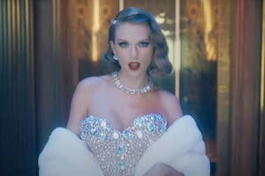 Taylor Swift strutting in the Bejeweled music video