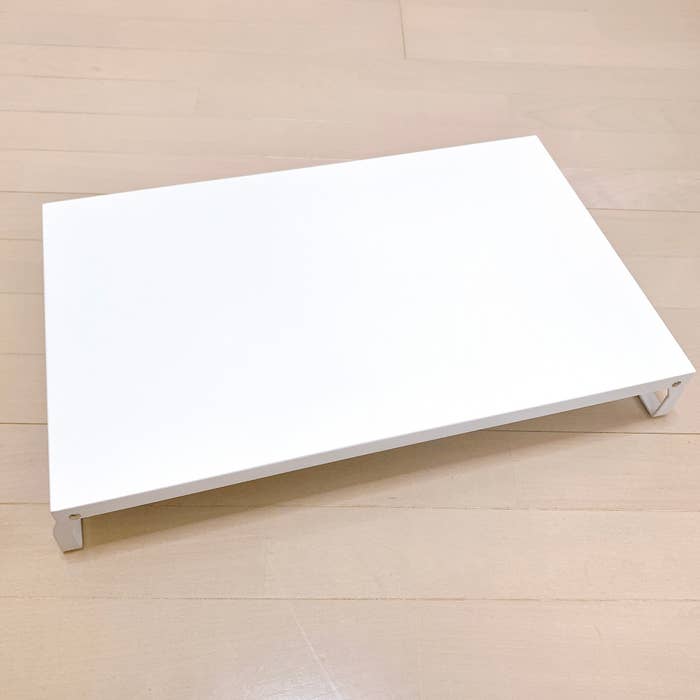 ニトリのおすすめのキッチングッズ「折り畳みガスコンロカバーワイド(9494 ホワイト)」