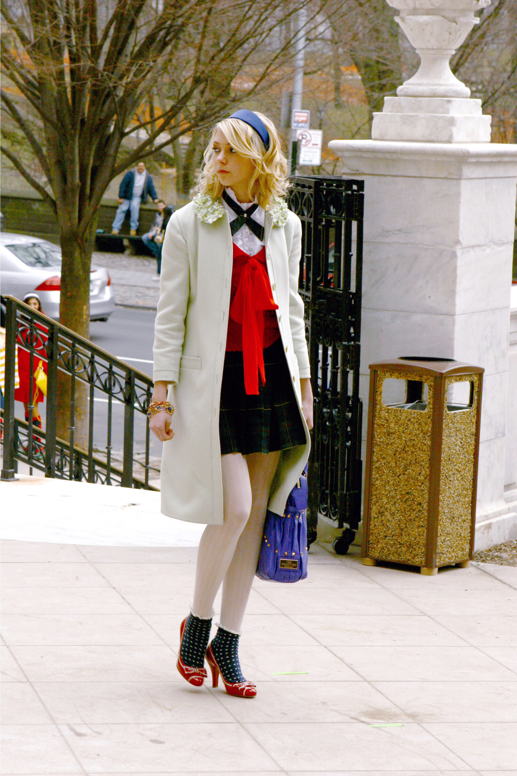Taylor on the set of &quot;Gossip Girl&quot;