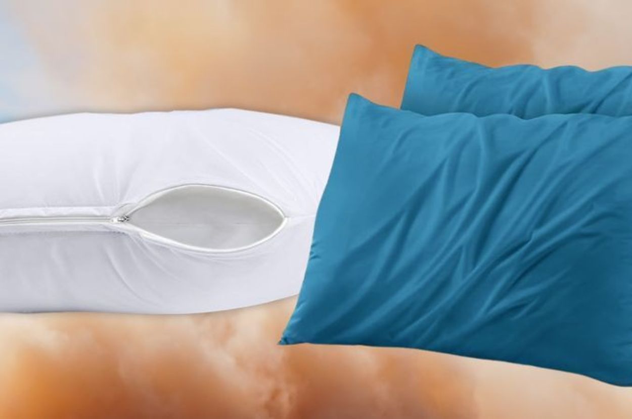 The 1 Thing You Need To Prevent Your Bed Pillows From Turning Yellow - Vimarsana News