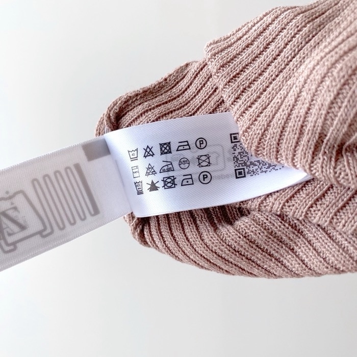 ZARA ORIGINS リブ編みジップカーディガン　OVY 画像・動画】スタイルアップの天才じゃん！ZARAの「新作トップス