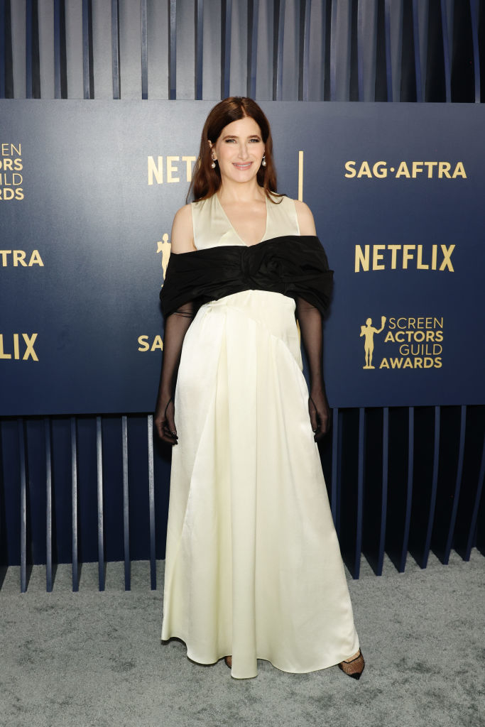 Kathryn Hahn in a long contrasting gown
