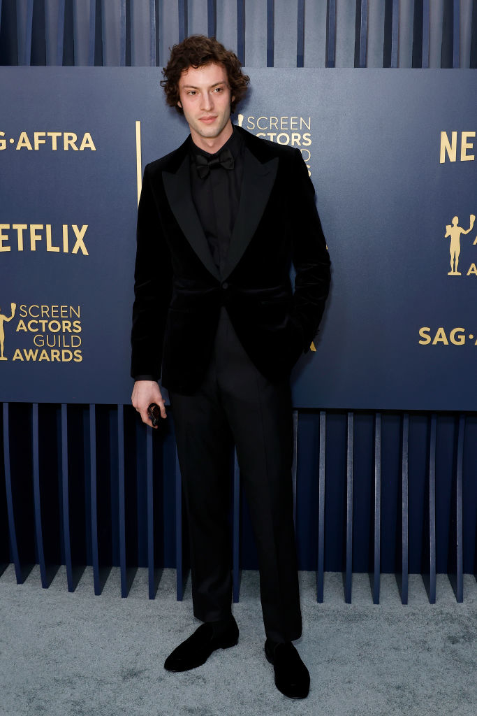 Dominic Sessa in a velvet suit