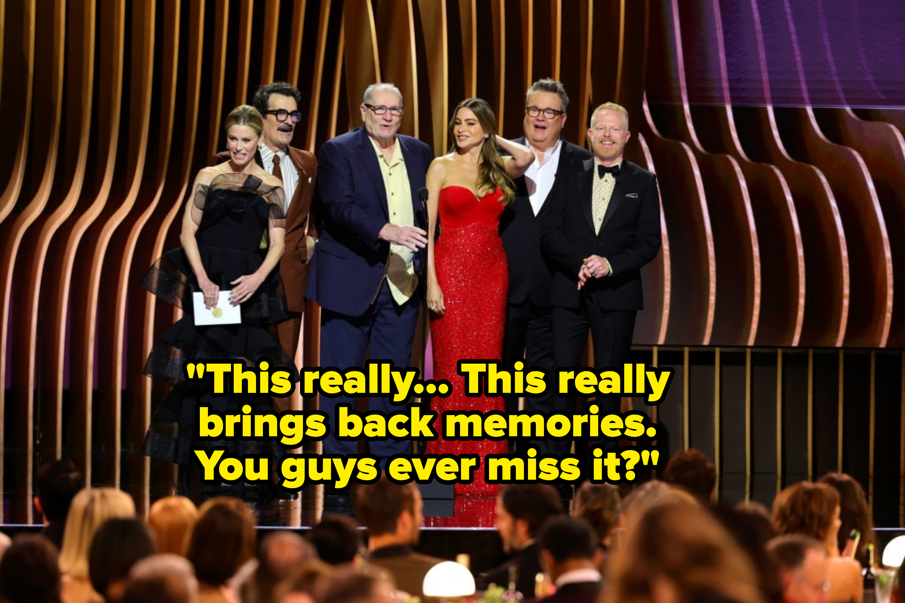 Modern Family Cast Reunites At The 2024 SAG Awards   Sub Buzz 3802 1708879241 1 