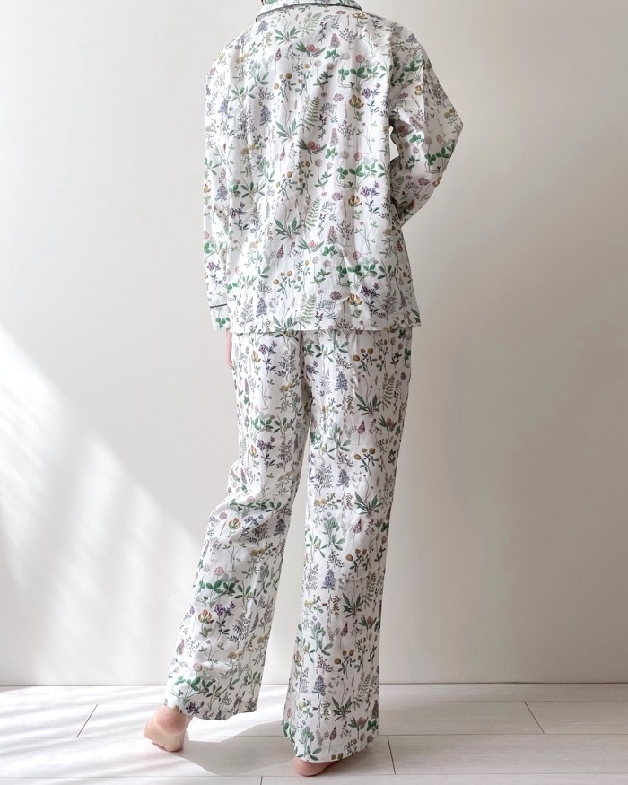 GU（ジーユー）のおすすめのレディースアイテム「コットンブレンドパジャマ（長袖&amp;amp;ロングパンツ）New York Botanical Garden」
