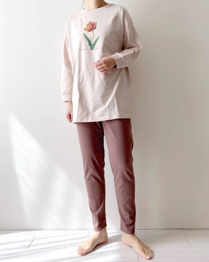 GU(ジーユー)のおすすめのレディースアイテム「ラウンジセット(長袖&ロングパンツ)New York Botanical Garden」