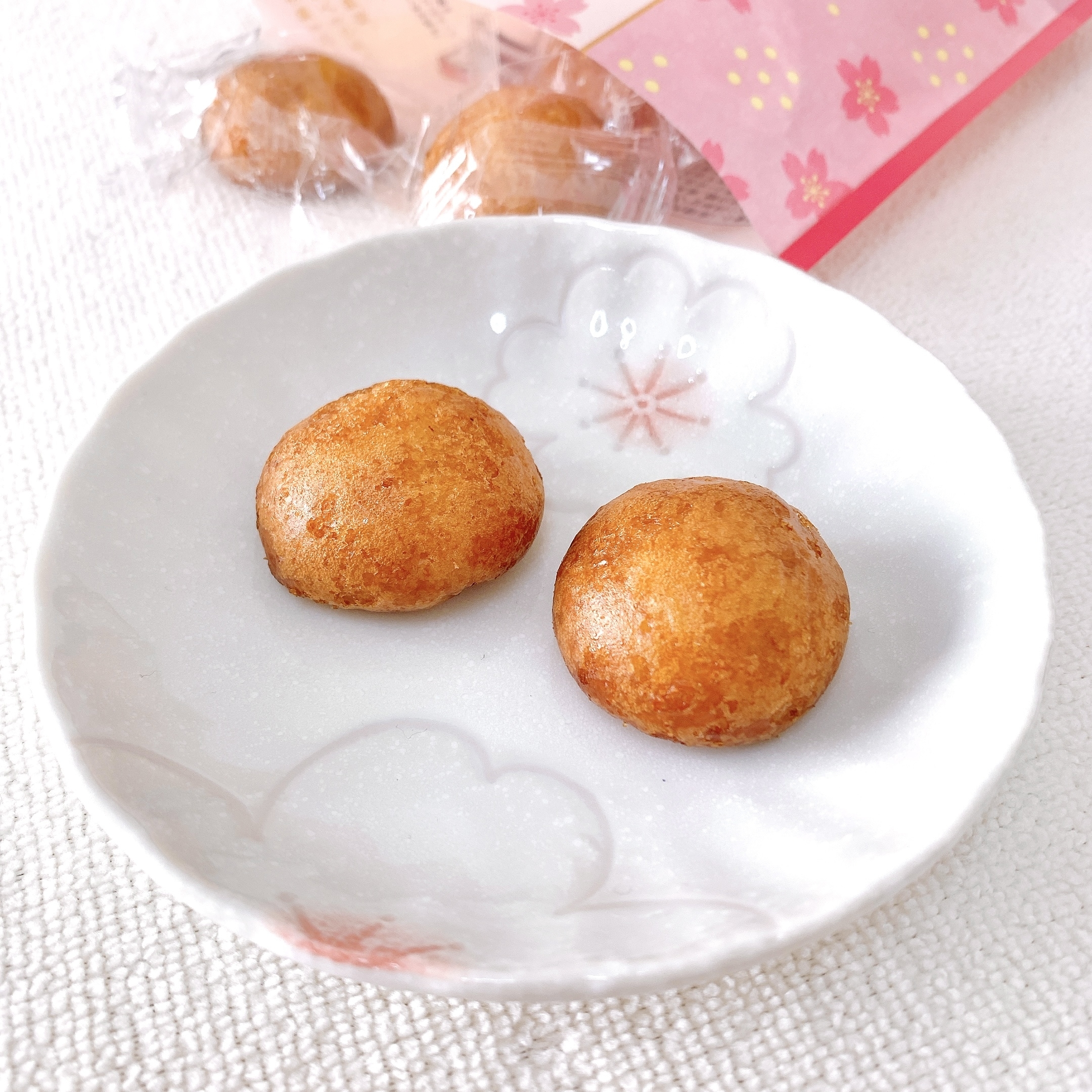 KALDI（カルディ）のおすすめのお菓子「桜のかりんとう饅頭 7個」