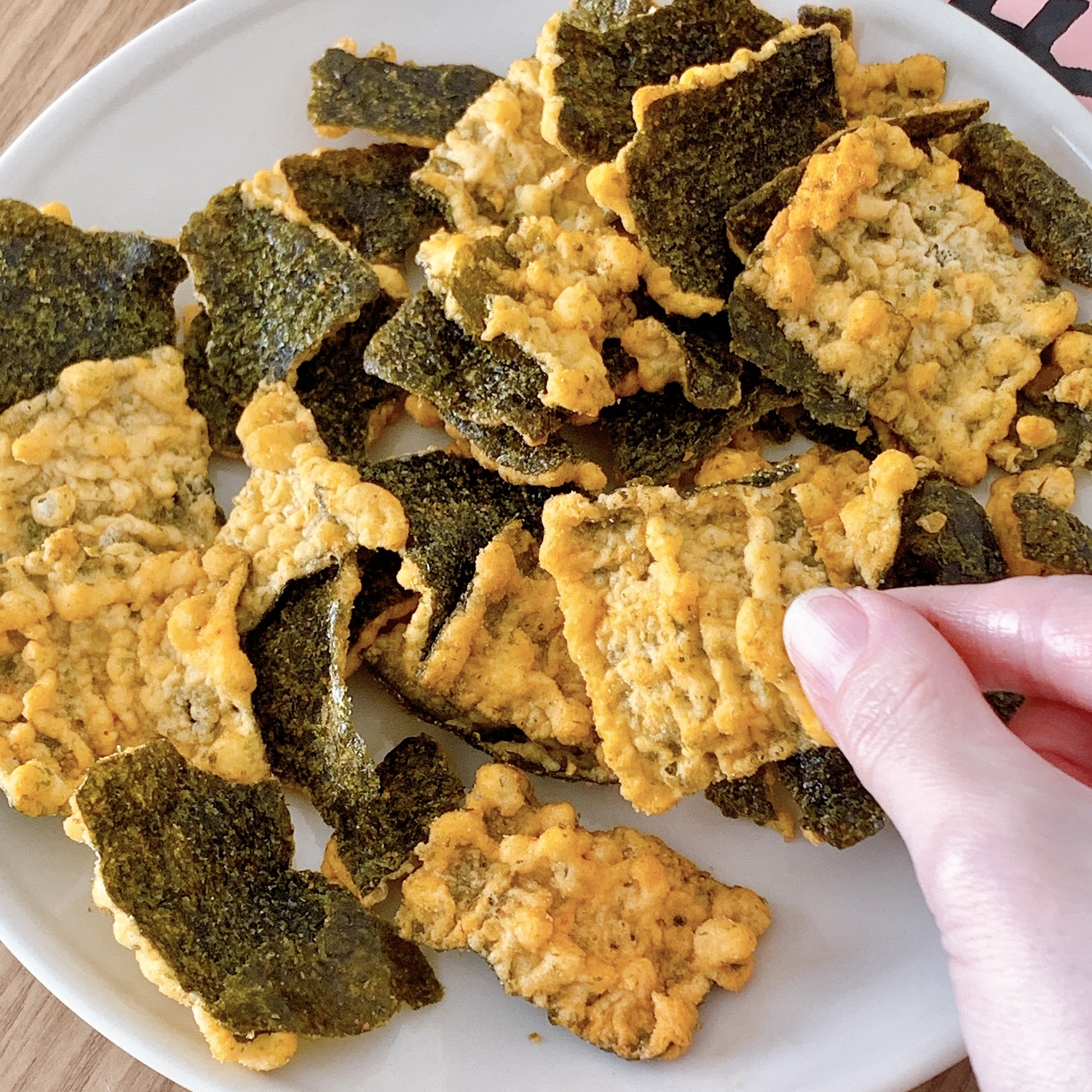 KALDI（カルディ）のおすすめのおつまみ「博多明太子のり天 70g」