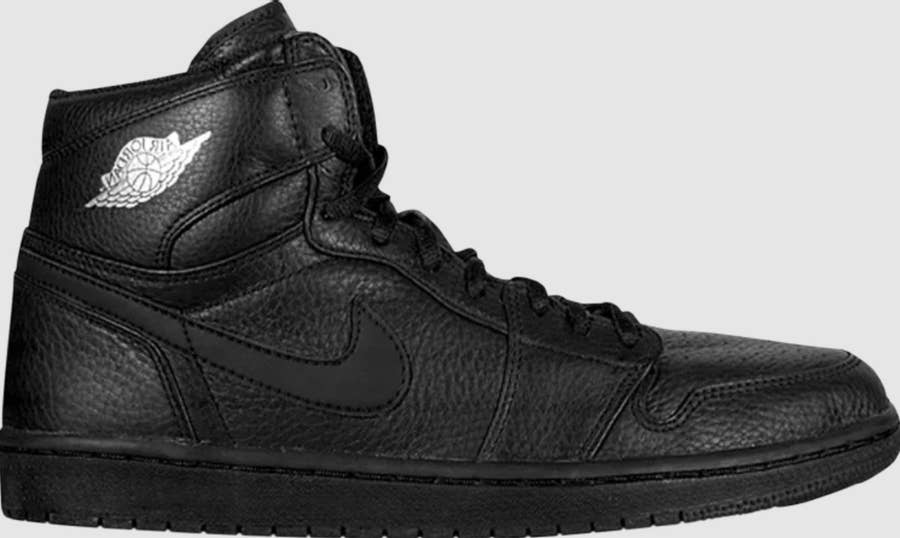 All black hot sale air jordan 1