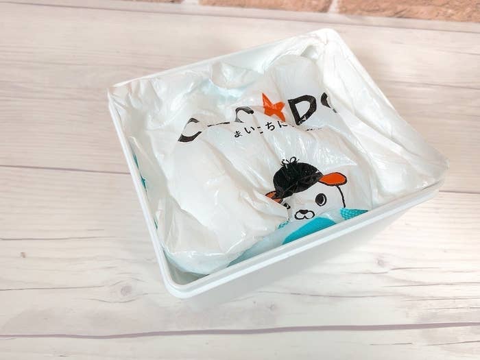 CanDo(キャンドゥ)の便利なキッチングッズ「プルアウトボックストール」