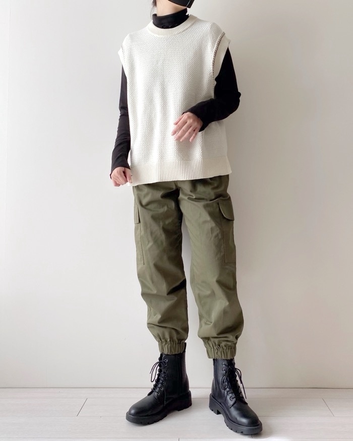 GU（ジーユー）のおすすめトップス「ウォッシャブルステッチニットベスト」