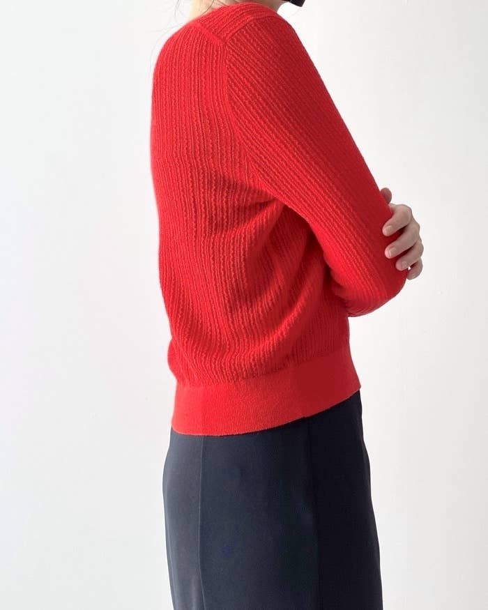 UNIQLO(ユニクロ)のおすすめアウター「レースラウンドネックショートカーディガン(長袖)」