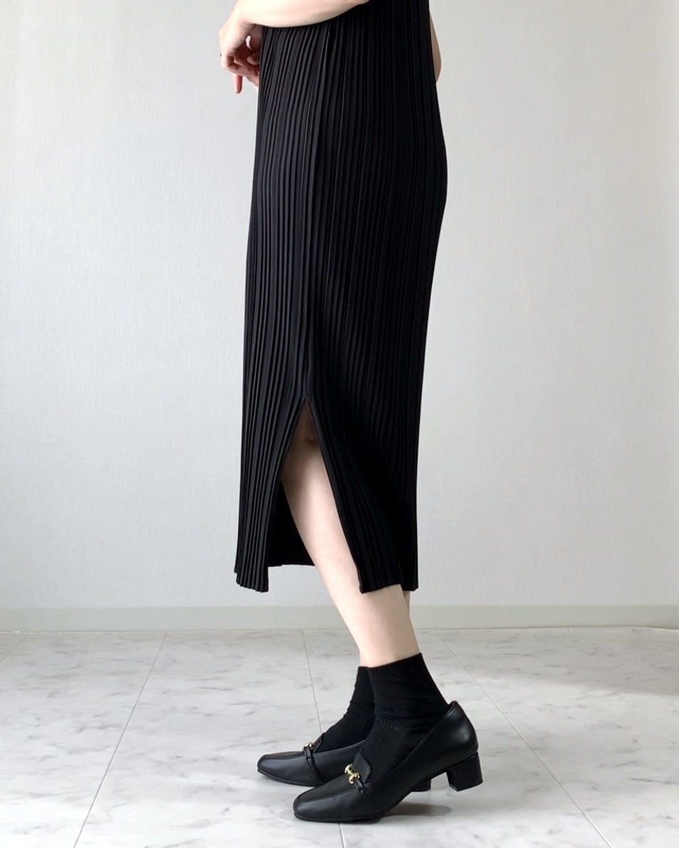 UNIQLO(ユニクロ)のおすすめのレディースアイテム「プリーツワンピース(ノースリーブ・セットアップ可能)」