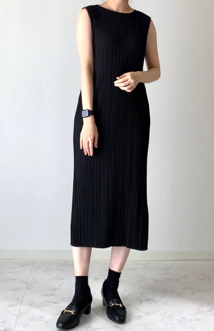 UNIQLO(ユニクロ)のおすすめのレディースアイテム「プリーツワンピース(ノースリーブ・セットアップ可能)」