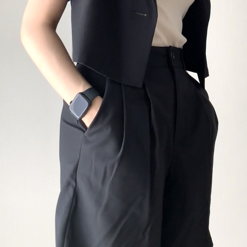 GU（ジーユー）のおすすめボトムス「タックハーフパンツ（セットアップ可能）」