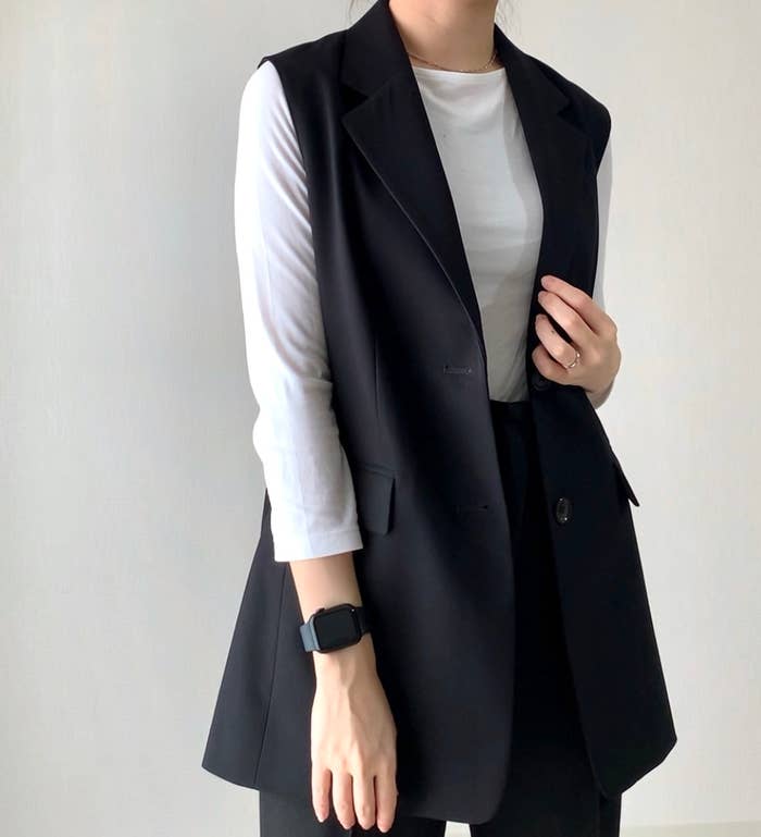 GU(ジーユー)のおすすめのレディースアイテム「オーバーサイズテーラードベスト」