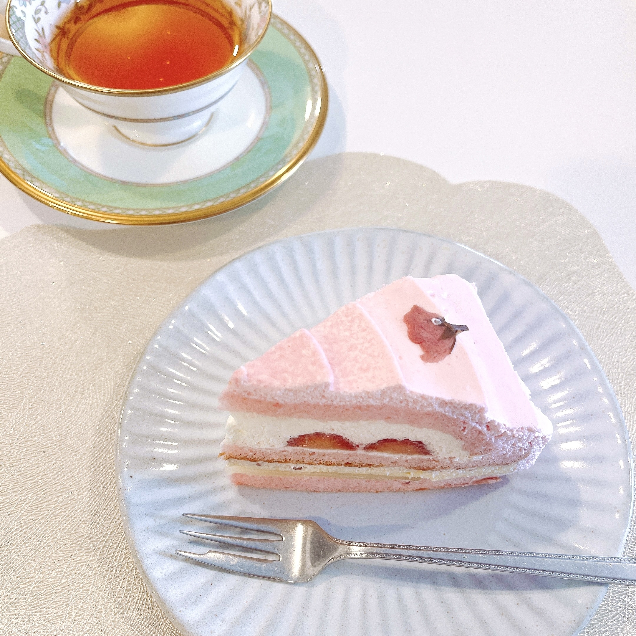 コージーコーナーのおすすめスイーツ「さくらのケーキ」