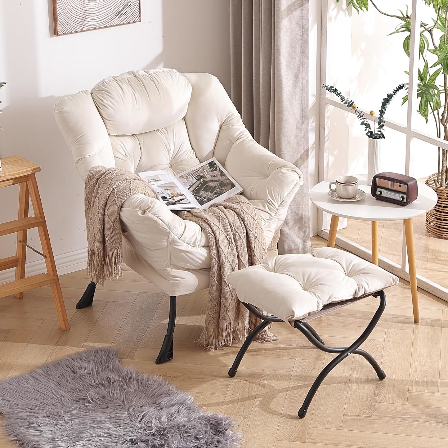 Comfortable chair for bedroom sale