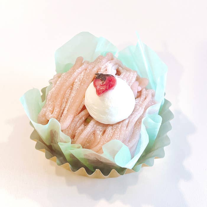 銀座コージーコーナーのオススメのスイーツ「さくらと抹茶のモンブラン」