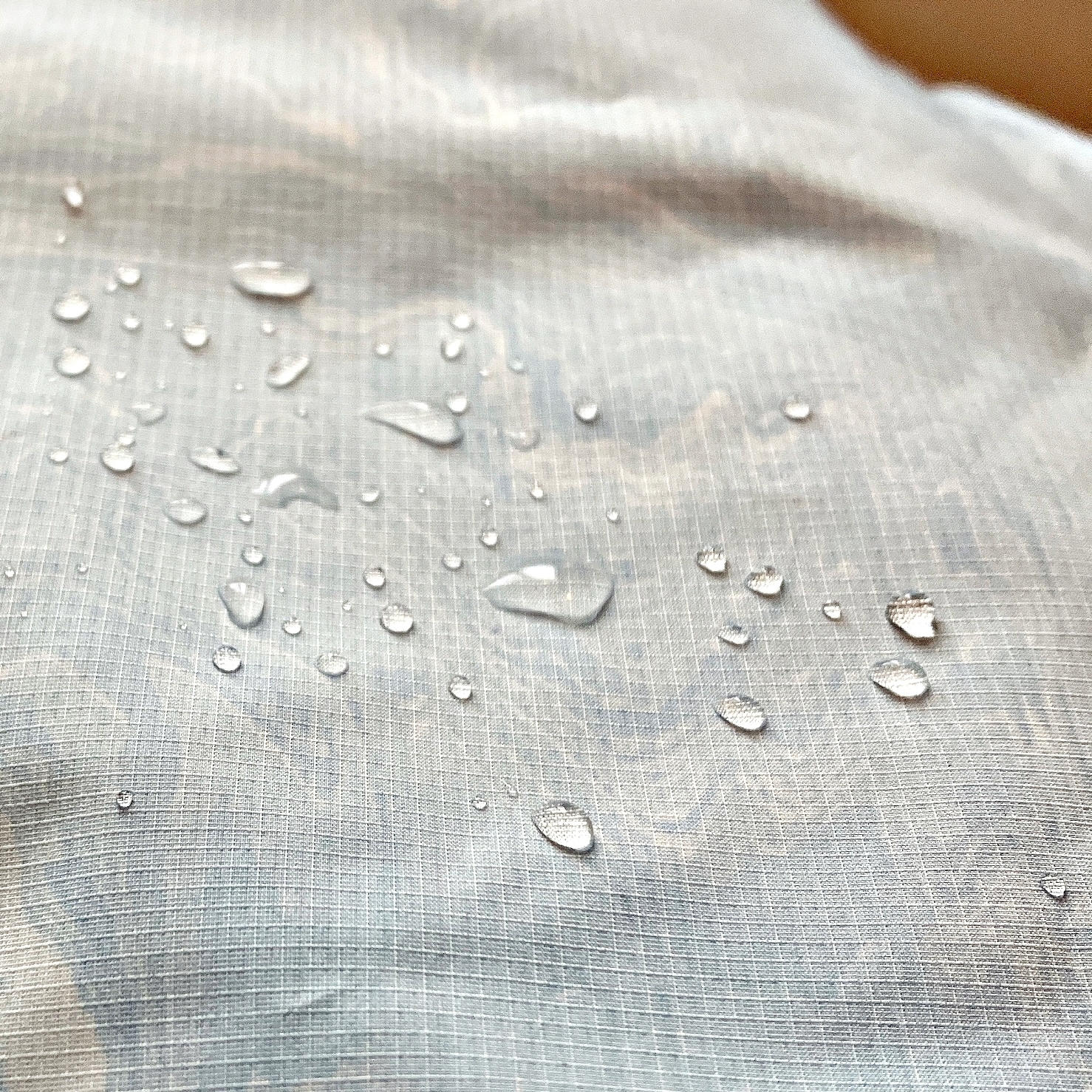 UNIQLO（ユニクロ）のおすすめアウター「ポケッタブルUVカットパーカ（ガラ）」