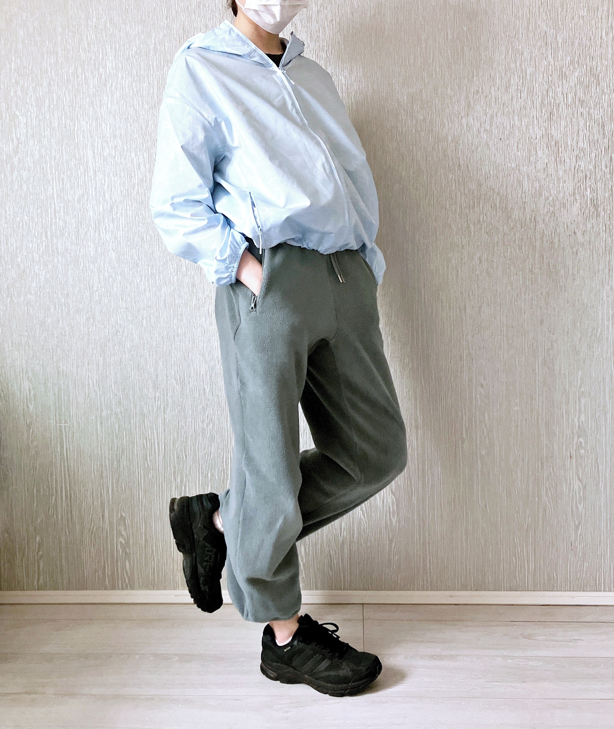 UNIQLO（ユニクロ）のおすすめアウター「ポケッタブルUVカットパーカ（ガラ）」