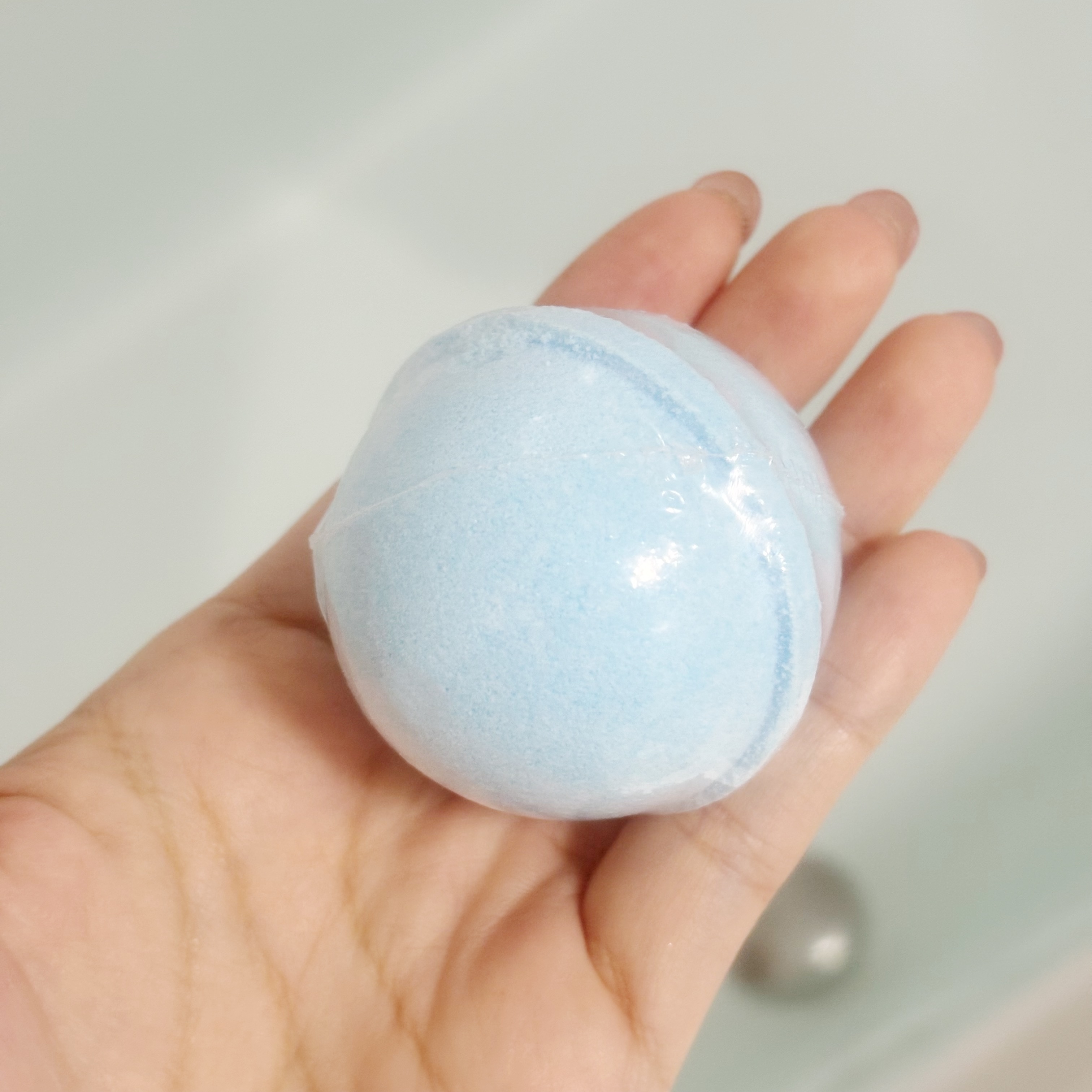 ダイソーのおすすめのアイテム「バスポン　マイクロフィギュア　シナモロール」