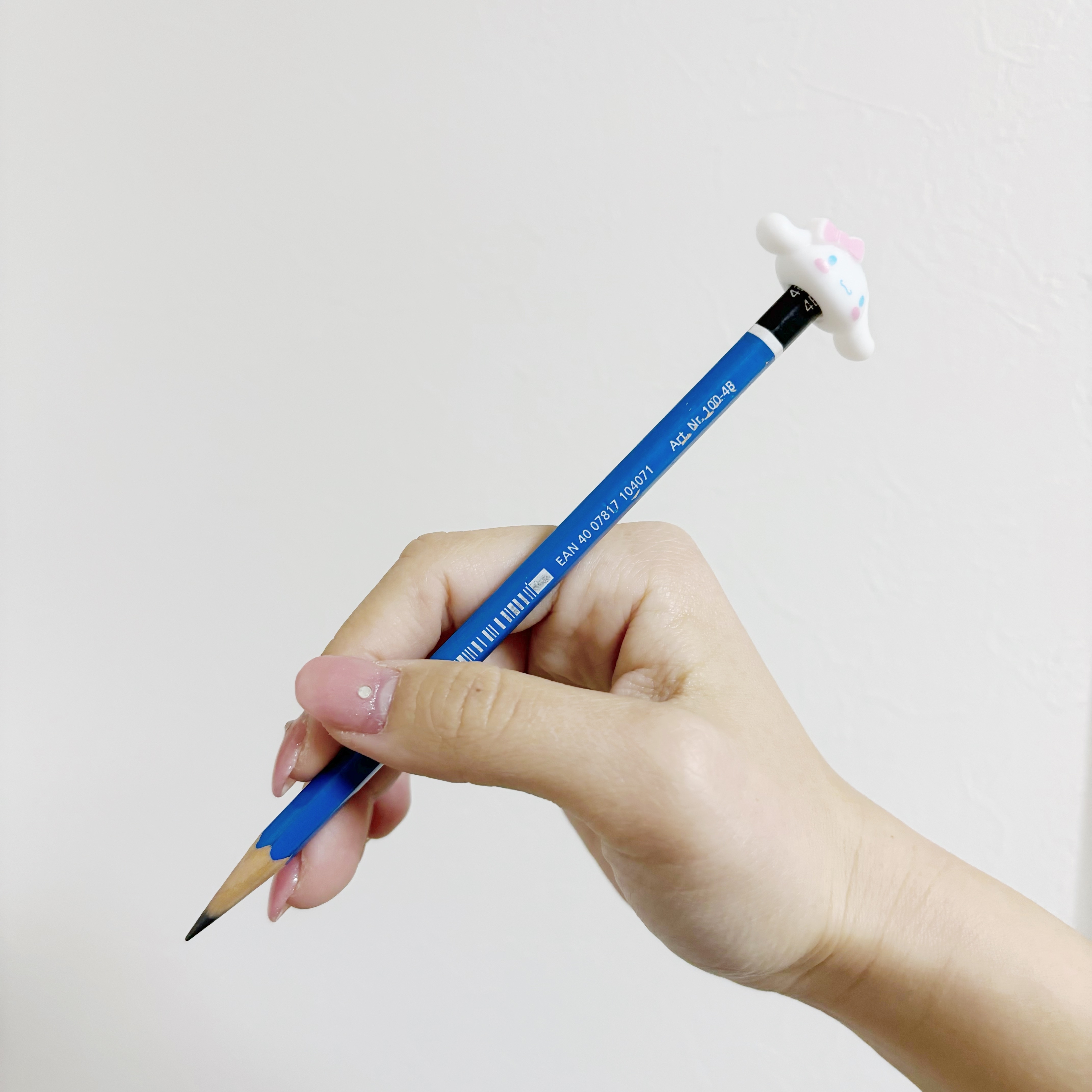 ダイソーのおすすめのアイテム「バスポン　マイクロフィギュア　シナモロール」