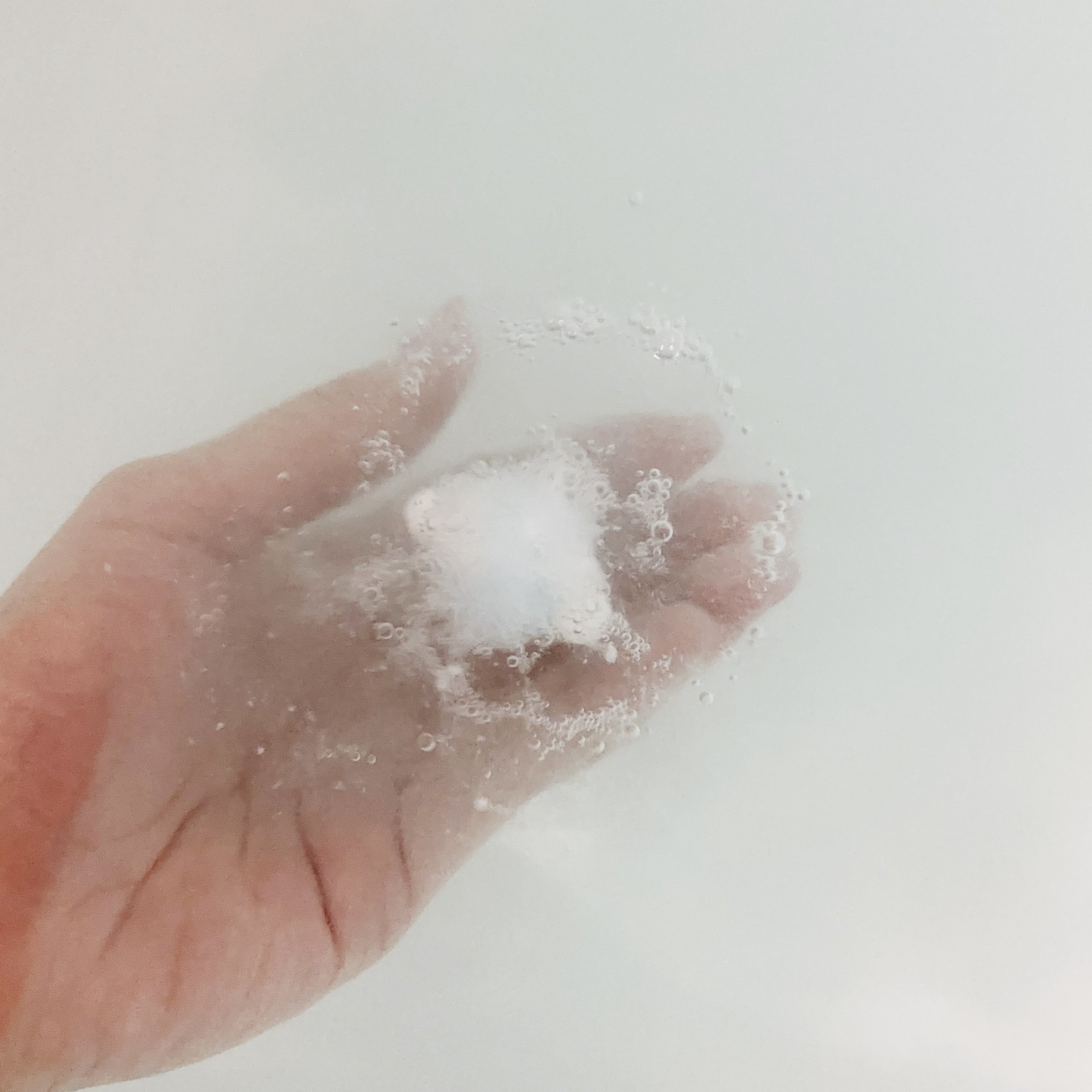 ダイソーのおすすめのアイテム「バスポン　マイクロフィギュア　シナモロール」