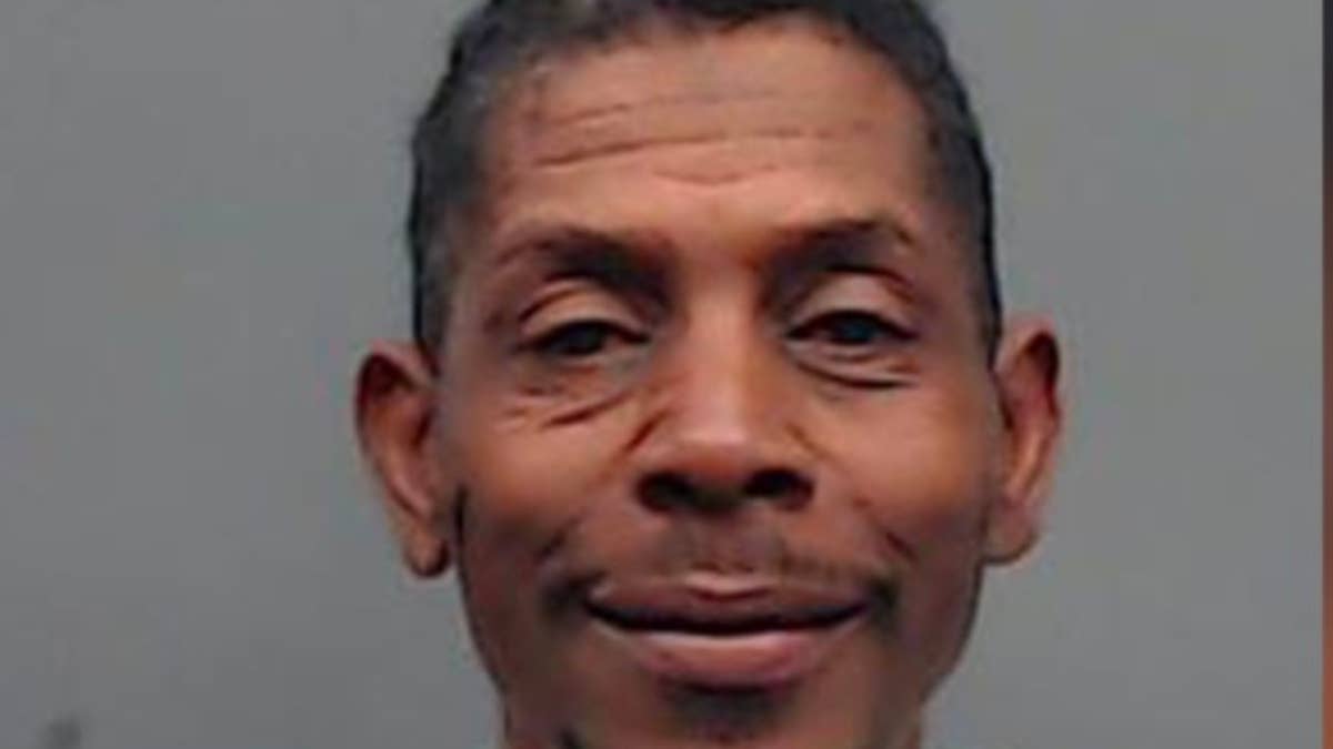 Patrick Mahomes Defends His ‘Dad Bod’: ‘I Got Kids!’ | Complex